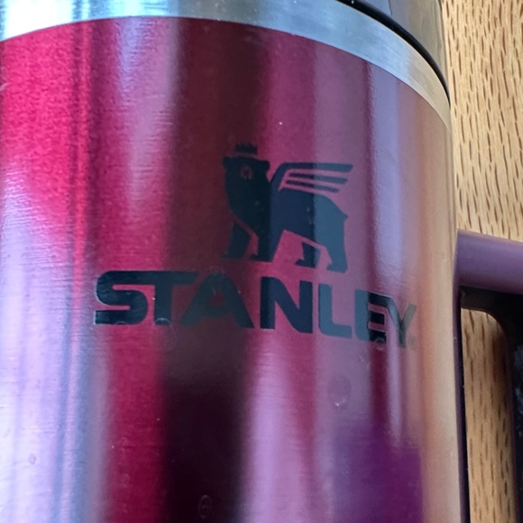 Stanley Burgundy Travel Mug with Handle - Picture 2 of 5